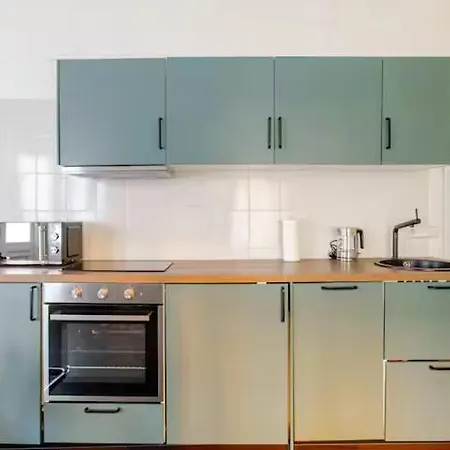 Apartment Modernes In Weissensee Berlin
