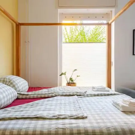 Apartment Modernes In Weissensee Berlin