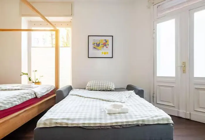 Modernes In Weissensee * Berlín